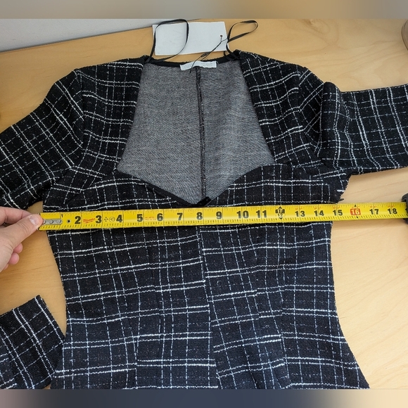 NWT Chechered Skater Dress Size Medium Black And White Heart Low Cut Stretch - Picture 11 of 13